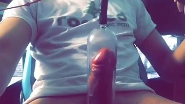 Trying out new penis pumper