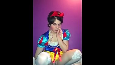 Snow White And Her Seven Inches - Fem Boy