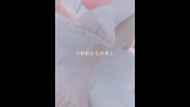 ç²‰çº¢æˆ¿é—´è¯­è°ƒ1