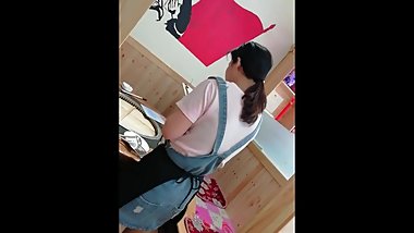 Chinese girl panty flash