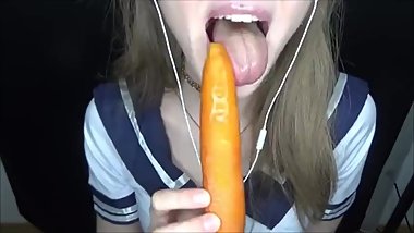 PEAS AND PIES SCHOOL GIRL UNIFORM SENSUAL SUCKING