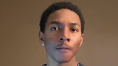 BLACK GUY HOSTS MEME REVIEW!