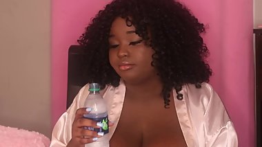 Curly Head BBW Chicken Mukbang