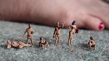 Giantess Punishes Slaves