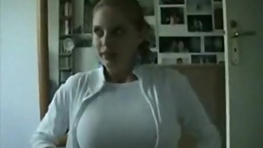 Les mÃ©sanges de ma copine sont les meilleures du monde!!! The best titjob!