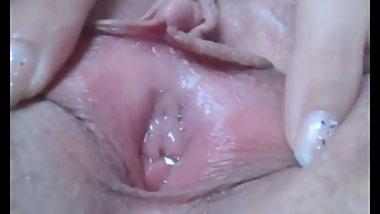 wet pussy hole closeup 1a