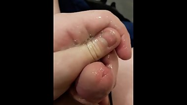 A young teen jacks off and cums FAST!