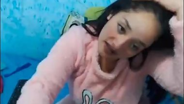 INDONESIAN STUDENT (ganti baju - pakai baju) !!!!