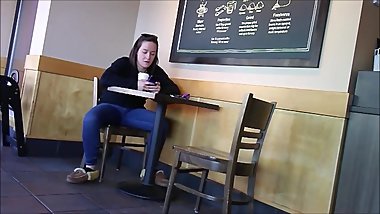 CANDID TEEN TIGHT JEANS SPREADING LEGS ATHLETIC THICK WHITE GIRL VOYEUR SPY